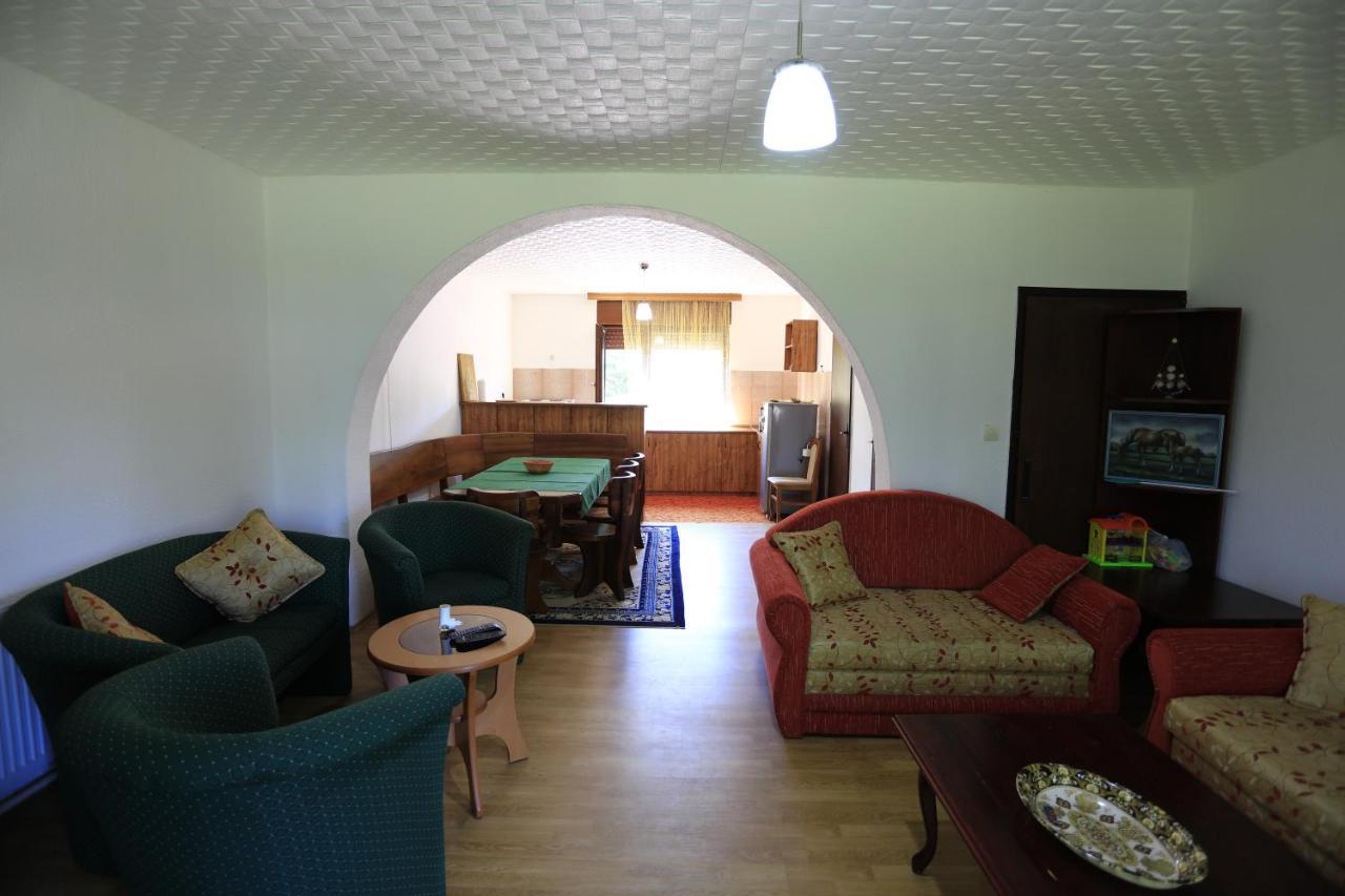 Amigosranch Villa Krusevac Bagian luar foto